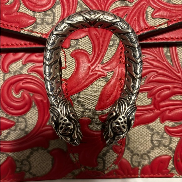 Gucci Red GG Supreme Canvas and Leather Medium Dionysus. - Picture 8 of 9